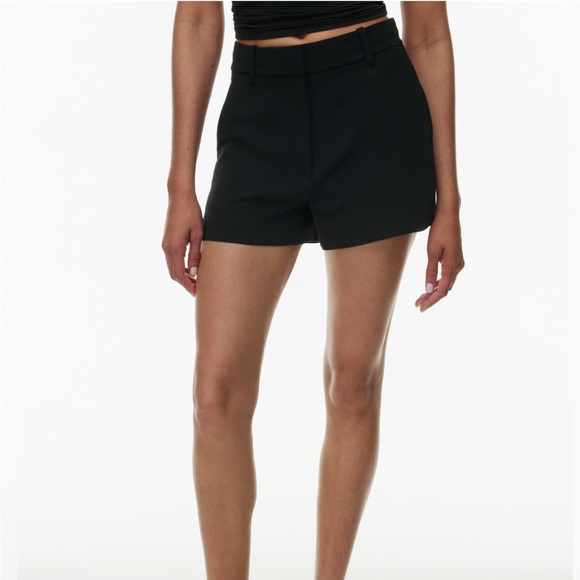 Aritzia Wilfred Anthem Short - Picture 2 of 4